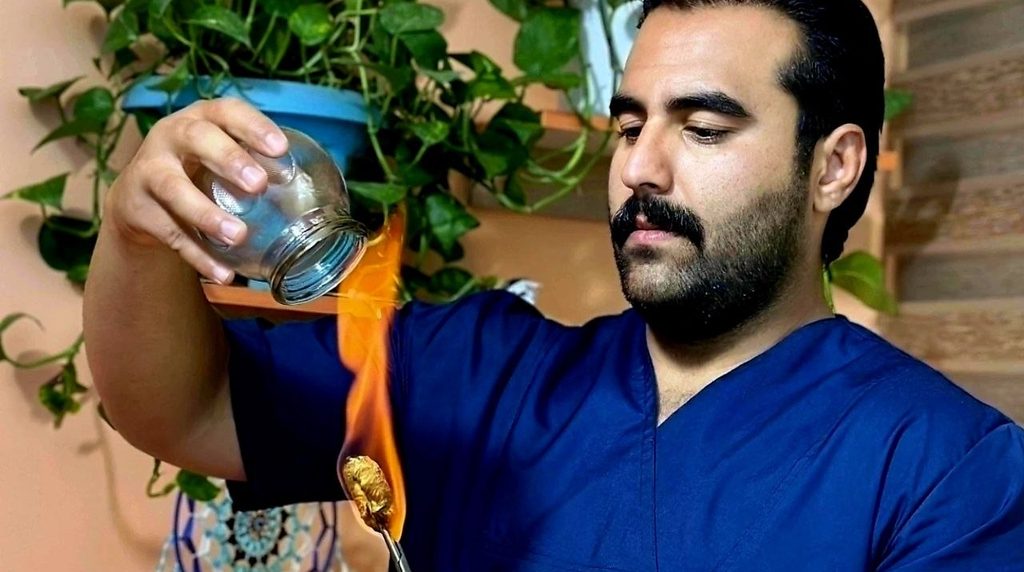 ماساژ درمانی در مشهد؛ بادکش آتشین — کلینیک توانبخشی ابریشم